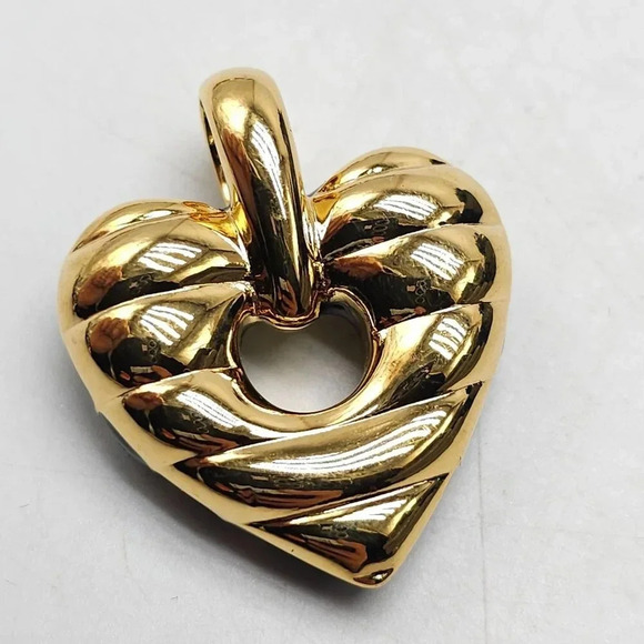 Signed Joan Rivers Black Enamel & Gold Reversible Heart Pendant Vintage - Picture 3 of 4